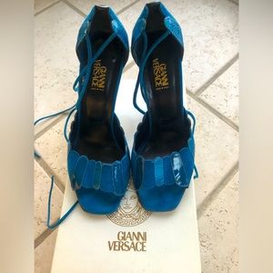 Vintage Versace Teal Leather-suede-snakeskin leather Peep Toe heels